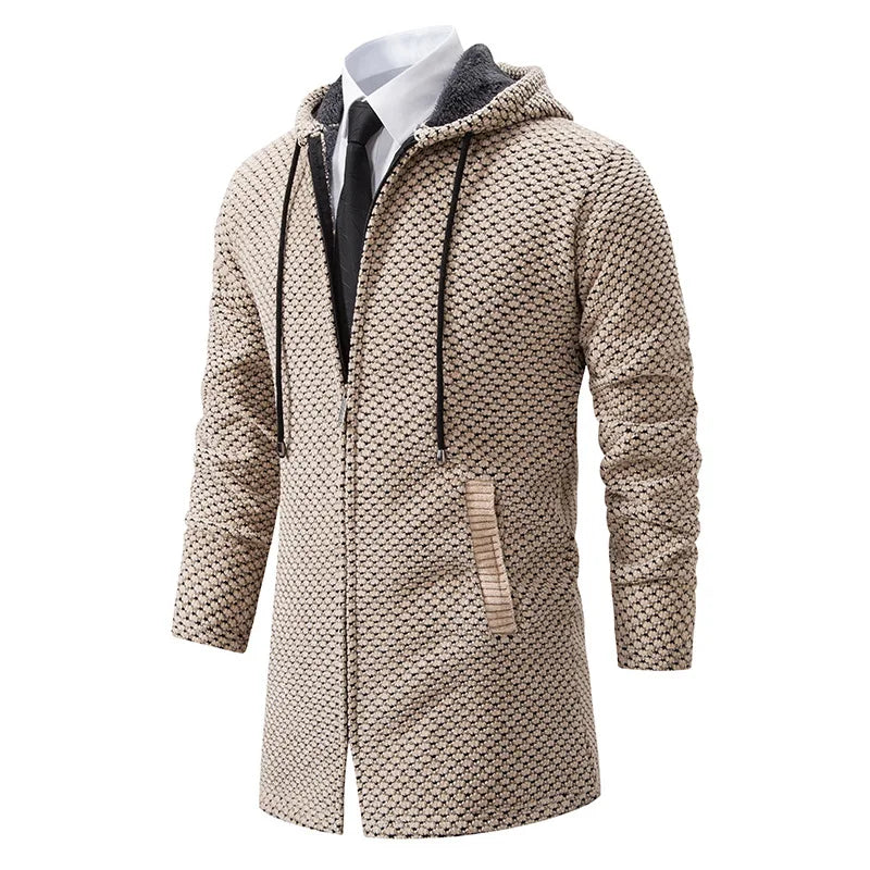 Beiger Herrenmantel mit Kapuze, Strickmuster, elegant, warm, modisch, Winterbekleidung.