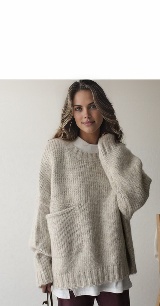 Frau in beigem Strickpullover mit Tasche, lässiger Stil, gemütliche Wintermode.