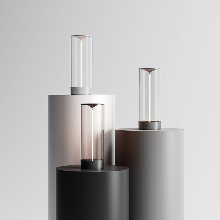 Moderne Tischlampe aus Glas und Metall, zylindrisch, minimalistisch, LED-Beleuchtung, Designerlampen.