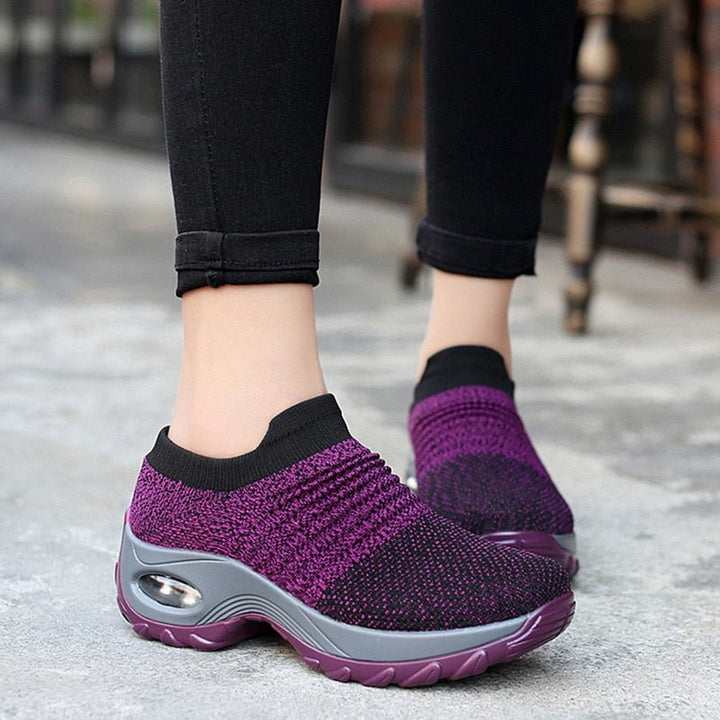 Lila Damen-Walkingschuhe, bequem, atmungsaktiv, rutschfest, ideal für Outdoor-Aktivitäten.