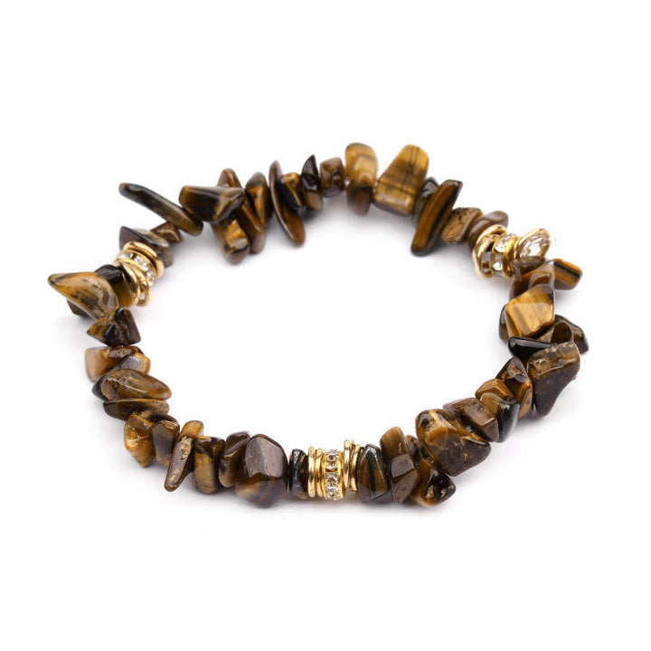 Tigerauge-Armband mit goldenen Akzenten, Edelstein-Schmuck, handgefertigt, modisch, elegant.