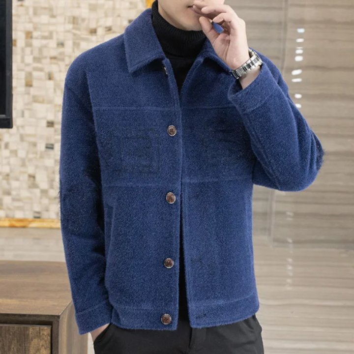 Blauer Herren-Wollmantel mit Knöpfen, elegantes Design, ideal für Herbstmode.