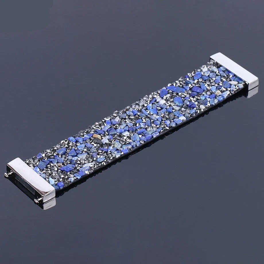 Luxuriöses Armband mit blauen Kristallen, Edelstahl, funkelnd, modisch, Damenaccessoire.