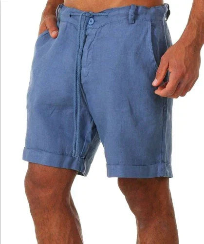 Blaue Herren-Shorts aus Leinen, sommerlich, lässig, ideal für Strand und Freizeit.