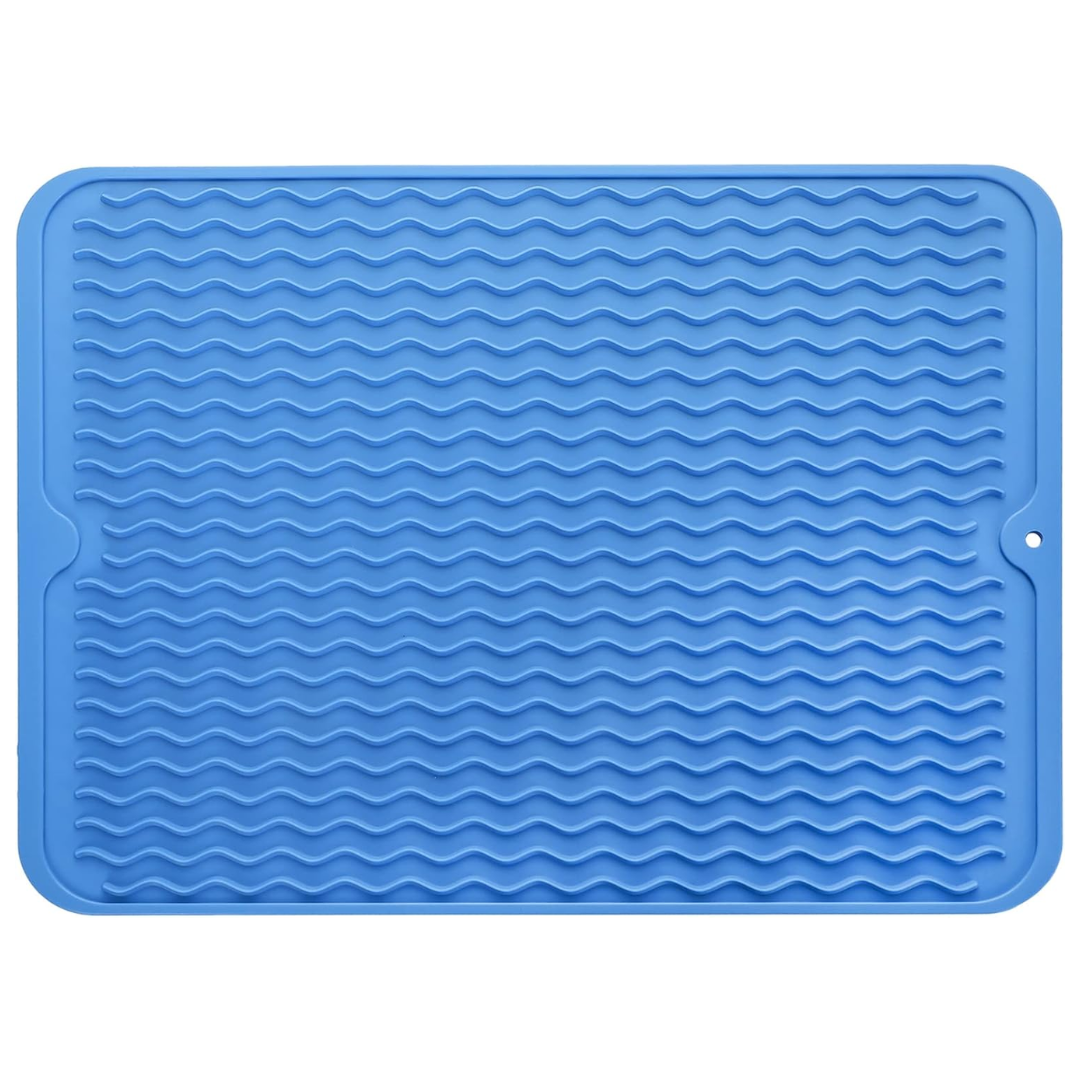 Blaue Silikon-Abtropfmatte mit Wellenmuster, rutschfest, ideal für Küche und Geschirr.