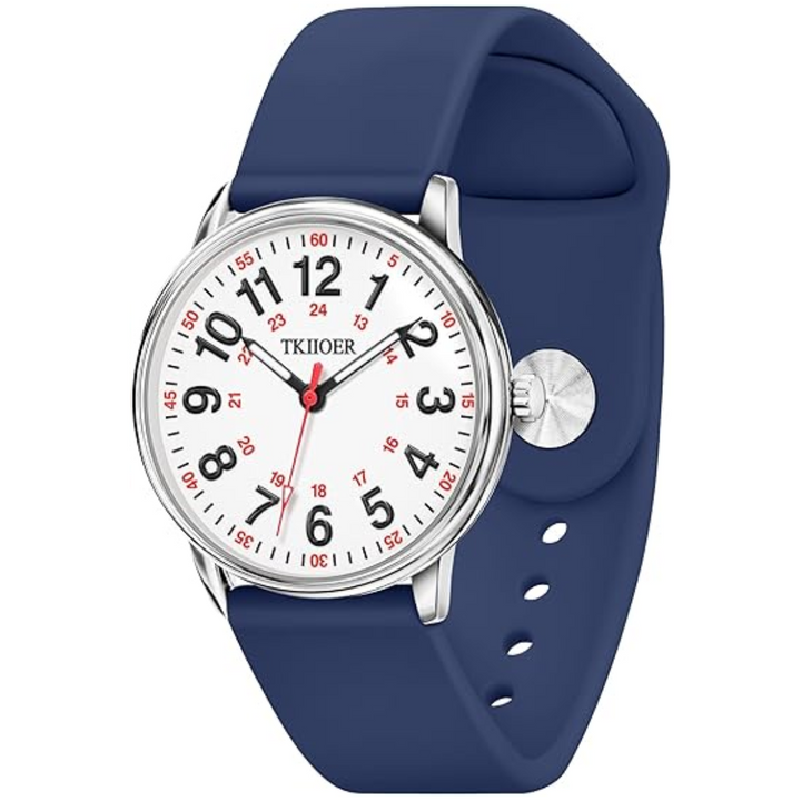 Silberne Armbanduhr mit blauem Silikonarmband, weißem Zifferblatt, roten und schwarzen Zahlen.