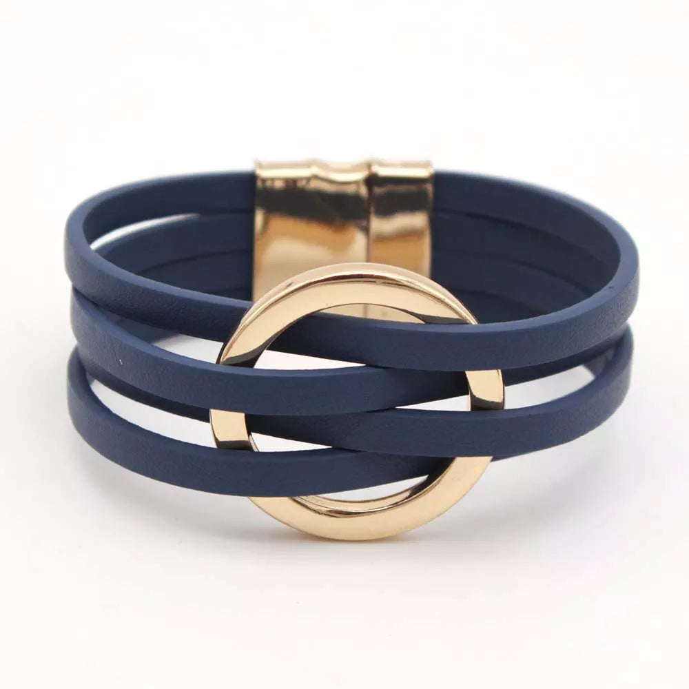 Damenarmband blau, Leder, goldener Verschluss, modisch, elegant, Schmuckaccessoire.