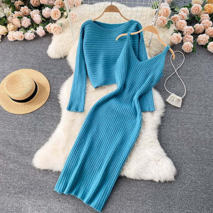 Blaues Strickkleid und Pullover-Set, gerippt, Damenmode, elegantes Design, Herbstkleidung.
