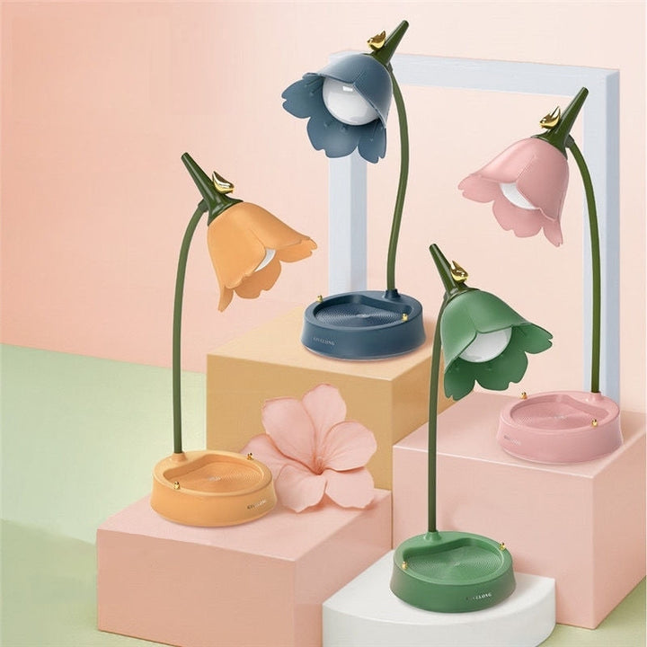 Blumenförmige LED-Tischlampen in Pastellfarben, dekorative Beleuchtung, modernes Design.
