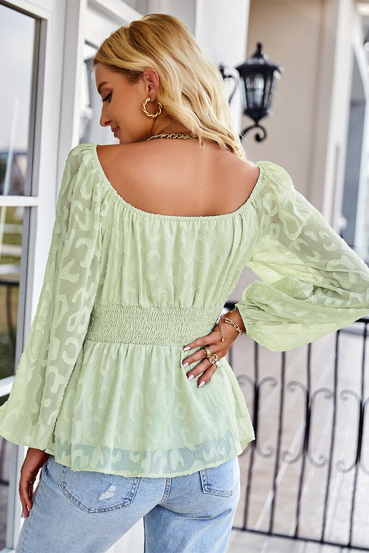 Bluse Damen grün, langärmelig, quadratischer Ausschnitt, lässig, elegant, Sommermode.