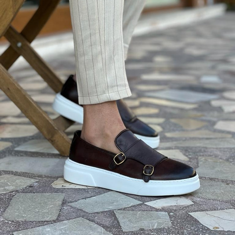 Braune Herren-Mönchsschuhe mit Doppel-Gesp, handgefertigt, weißer Sohle, Slip-On.