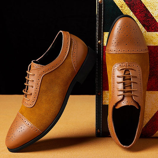 Braune Herren-Lederschnürschuhe, Brogue-Design, eleganter Stil, ideal für formelle Anlässe.