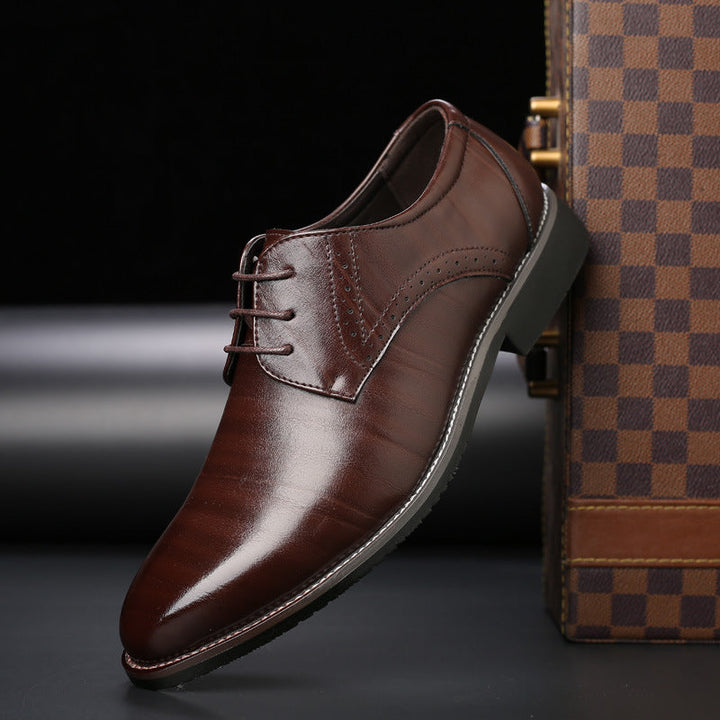 Braune Herren Brogues aus echtem Leder, Schnürung, Business- und Anzugschuhe.