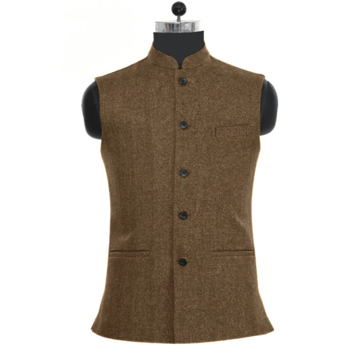 Braune Herrenweste aus Tweed mit Stehkragen und Knopfleiste, elegant und stilvoll.