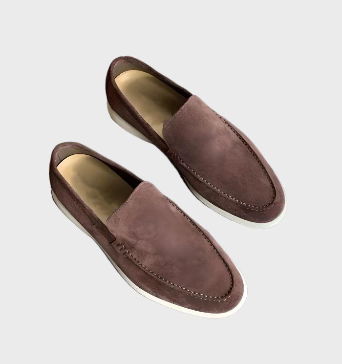 Braune Wildleder-Slipper für Herren, elegante Freizeitschuhe, rutschfeste Sohle.