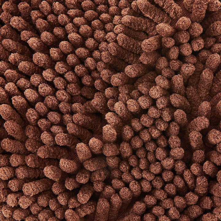Brauner Mikrofaser-Badteppich, rutschfest, saugfähig, weiche Chenille-Struktur.