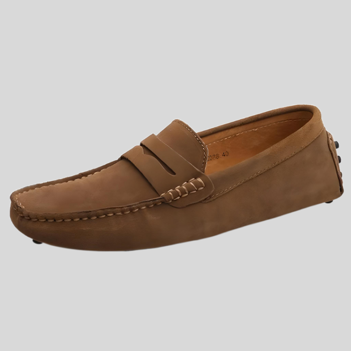 Brauner Herren-Mokassin aus Leder, rutschfeste Sohle, eleganter Freizeitschuh.