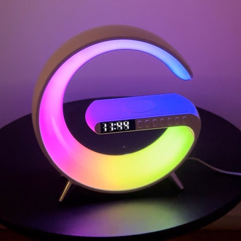 LED-Nachttischlampe mit Uhr, RGB-Farbwechsel, modernes Design, energiesparend, dekorativ.