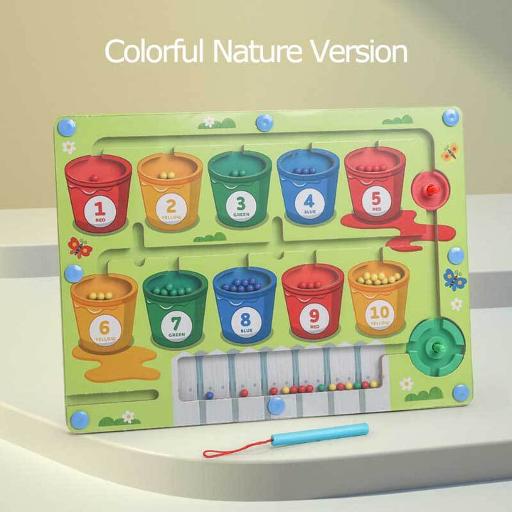 Buntes Holzspielzeug mit farbigen Eimern und Kugeln, Lernspiel für Kinder, Naturversion.