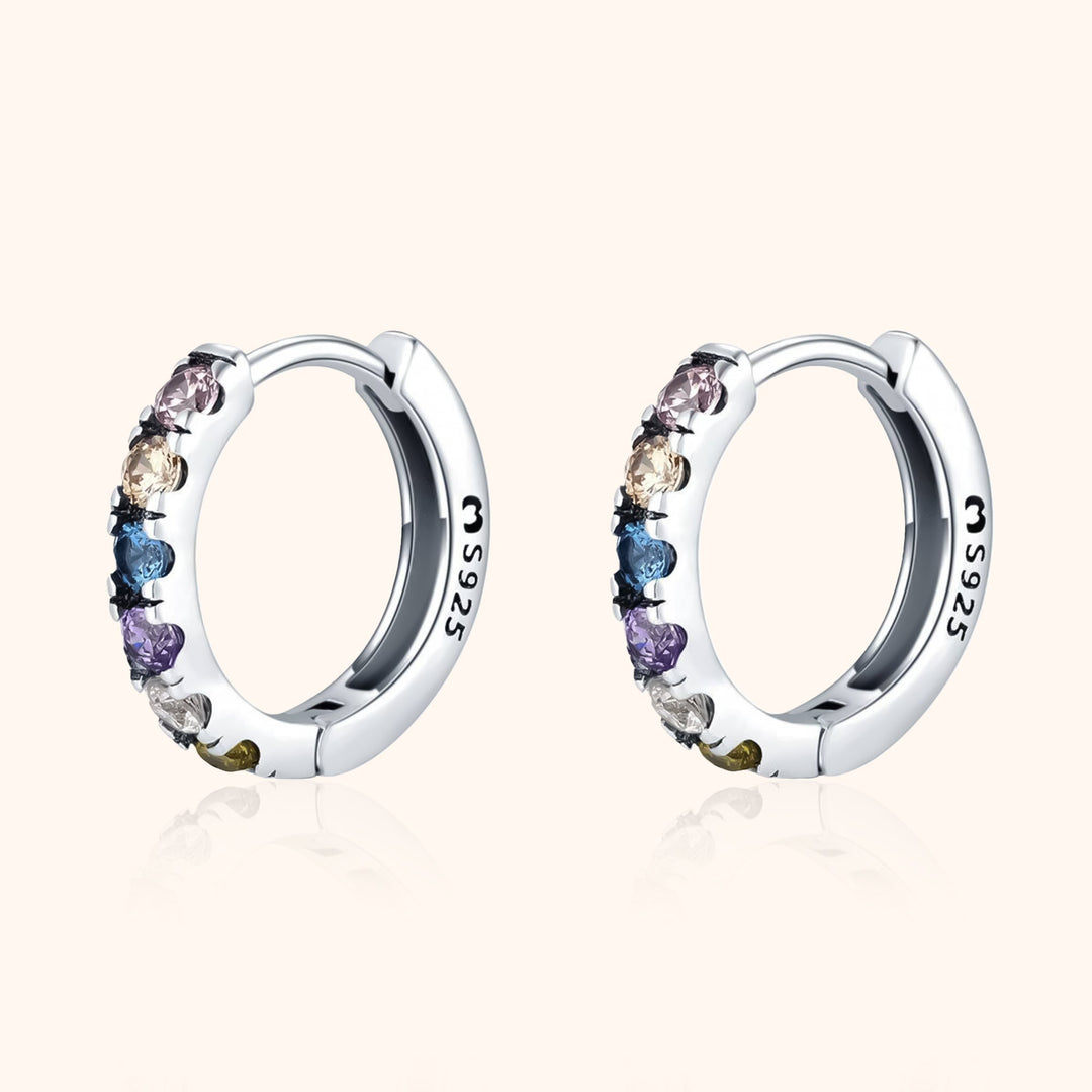 Silberne Creolen mit bunten Edelsteinen, 925 Sterling Silber, eleganter Schmuck für Damen.