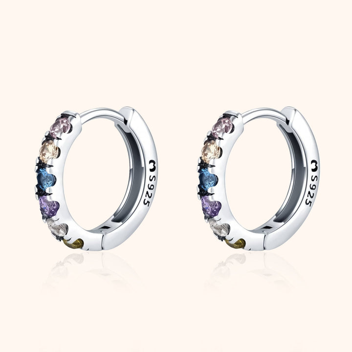 Silberne Creolen mit bunten Edelsteinen, 925 Sterling Silber, eleganter Schmuck für Damen.