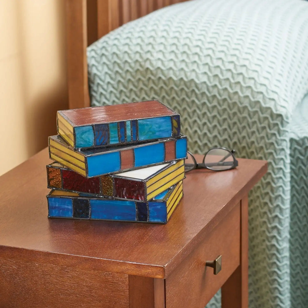 Buntes Glas-Bücherlampe, Vintage-Design, Tischdeko, Resin, ideal für Leseecke.