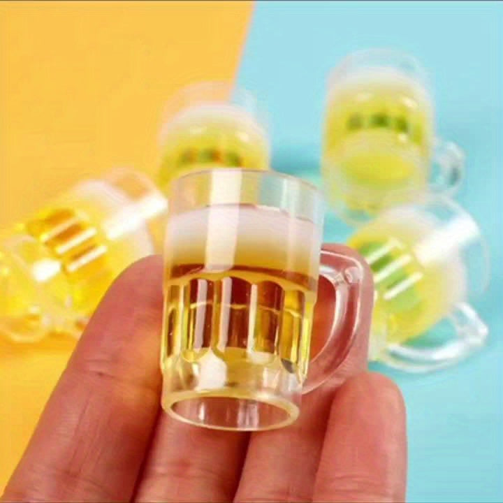 30 kusů mini skleniček na pivo z pryskyřice – MiniBierSet Oktoberfest 2025