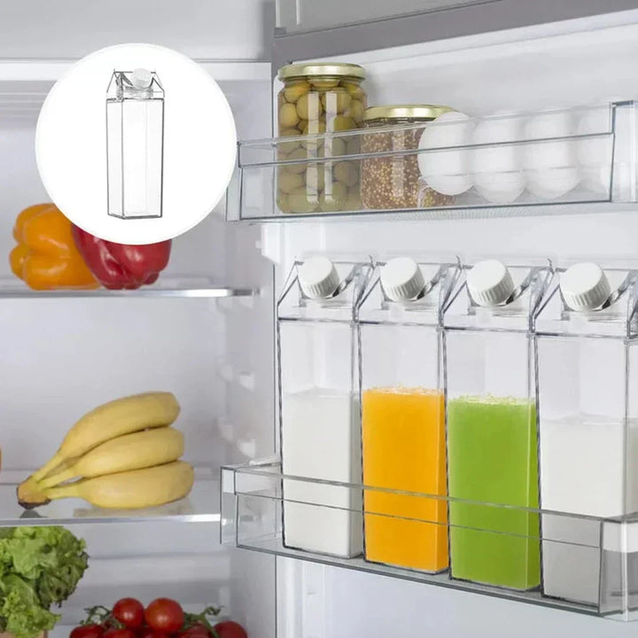 Transparente Kühlschrankbehälter mit Deckel, ideal für Saft und Milch, platzsparend, BPA-frei.