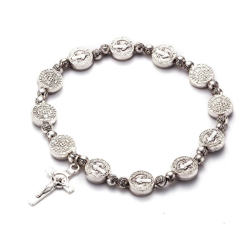 Silbernes Rosenkranzarmband mit Kreuzanhänger, religiöser Schmuck, katholische Gebetskette.