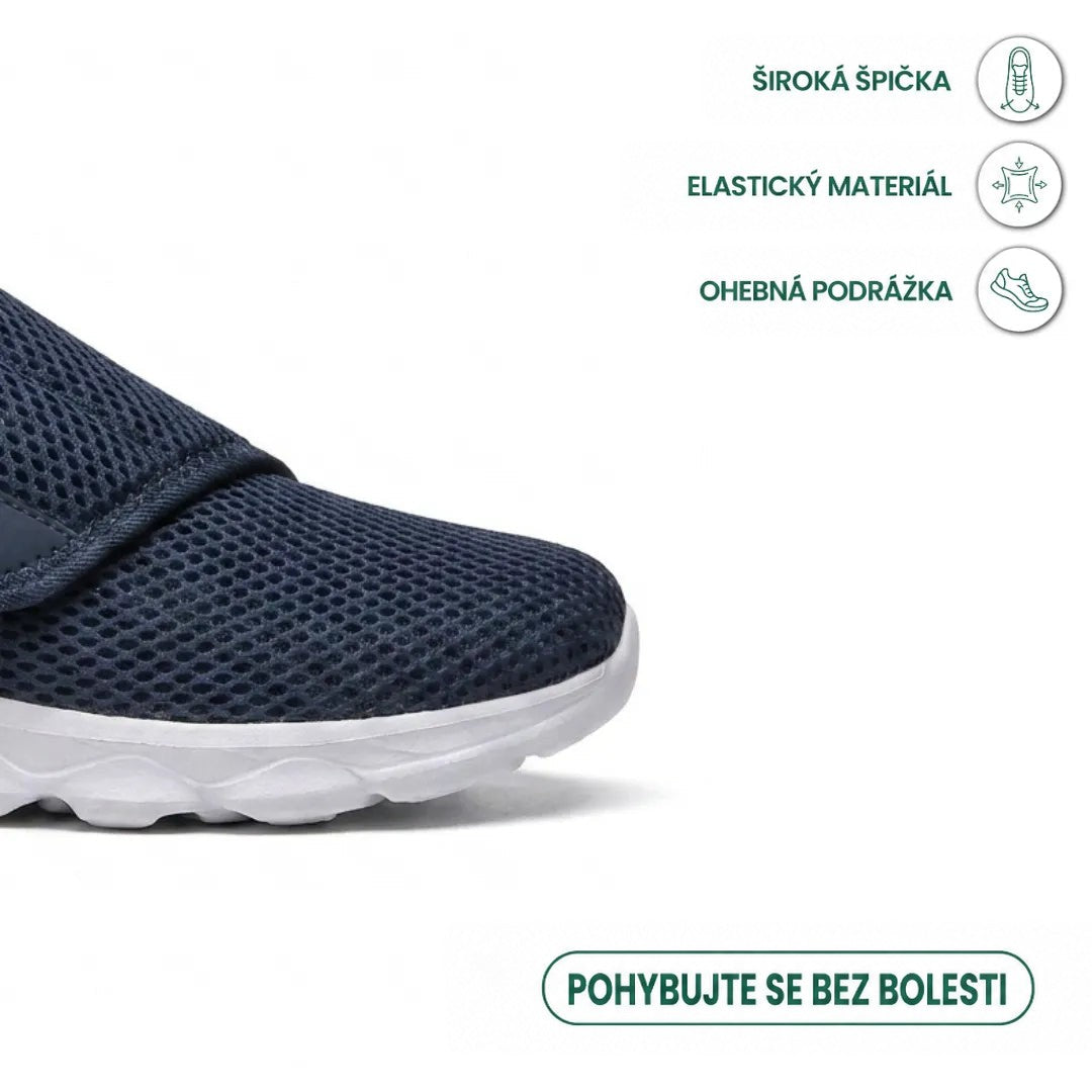 Detail špičky tmavě modré síťované boty s ikonami široké špičky, pružného materiálu a ohebné podrážky. 5
