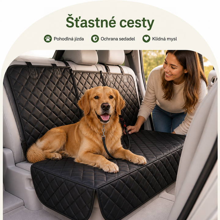 Usměvavá žena se sklání k zlatému retrívrovi ležícímu na černém prošívaném potahu v zadní části auta. 5