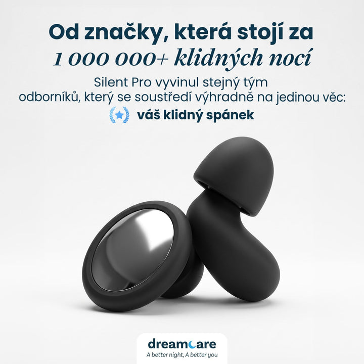 Dvojice černých špuntů s lesklým stříbrným kolečkem na světlém pozadí, dole logo značky a text o nočním klidu. 8