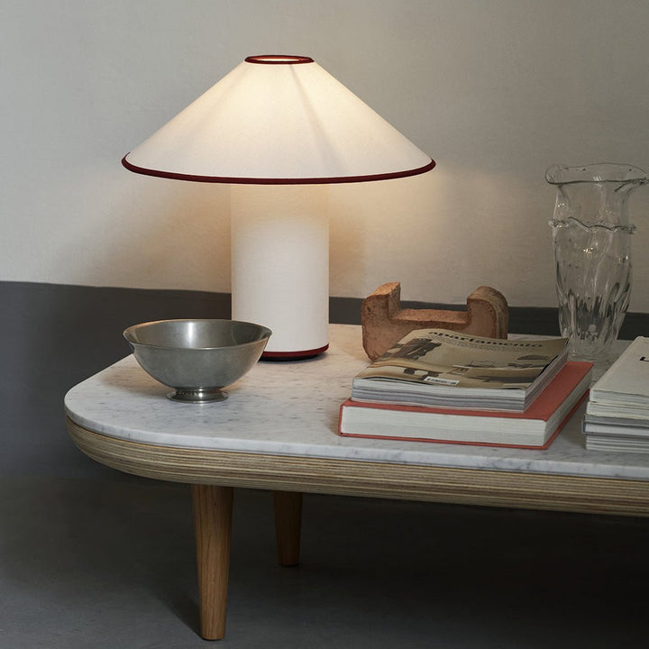 Stolní lampa s textilním stínidlem – Lunara