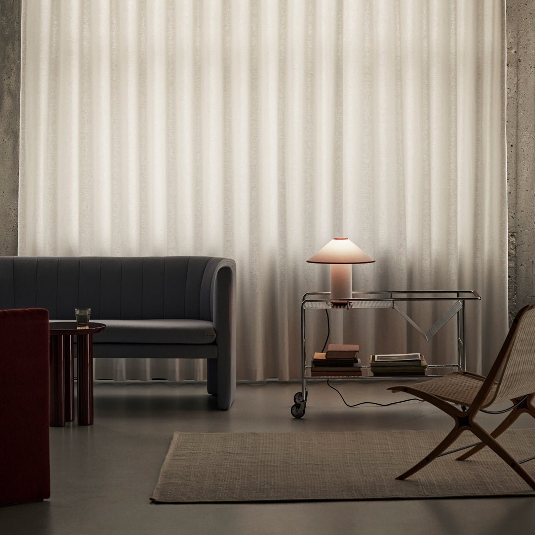 Stolní lampa s textilním stínidlem – Lunara
