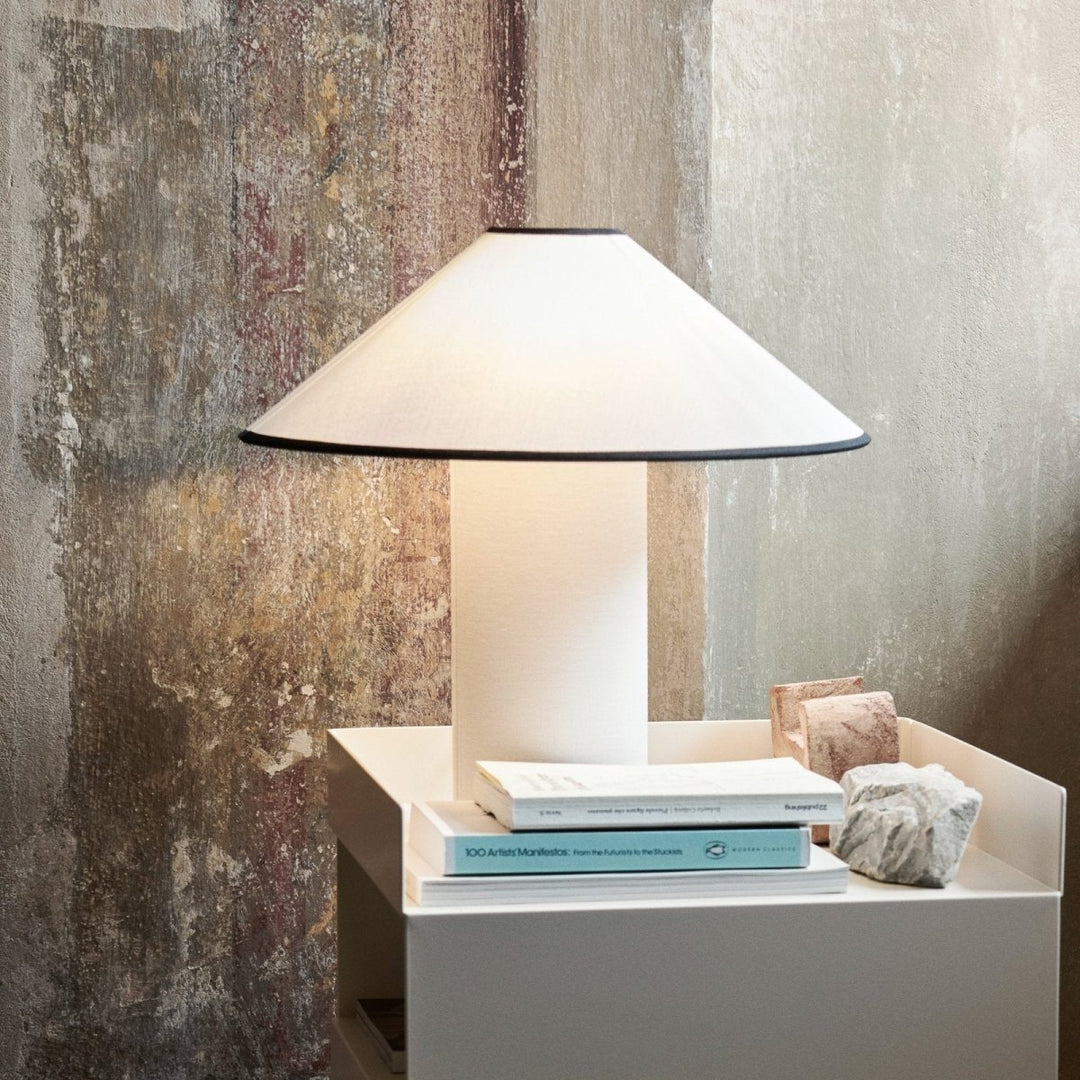 Stolní lampa s textilním stínidlem – Lunara