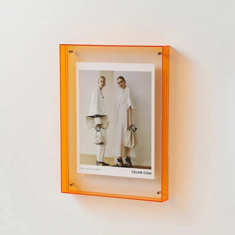 Barevné průhledné fotografické držáky – FramePop