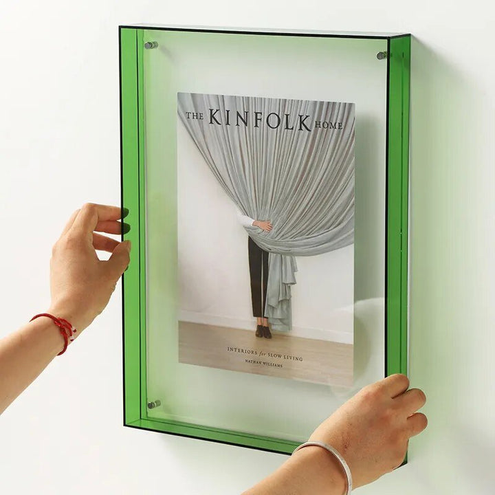 Barevné průhledné fotografické držáky – FramePop