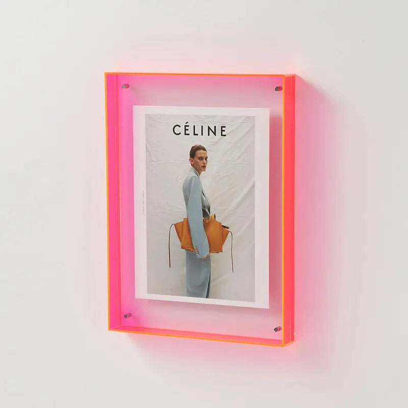 Barevné průhledné fotografické držáky – FramePop
