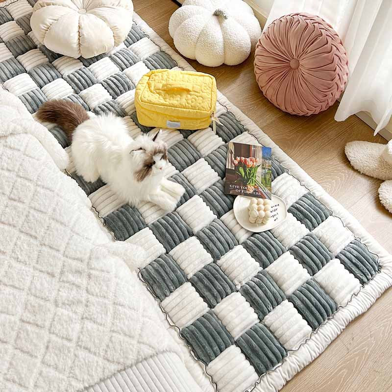 Cremefarbene karierte Haustiermatte, quadratisch, groß, gemütlich, für Katzen und Hunde.