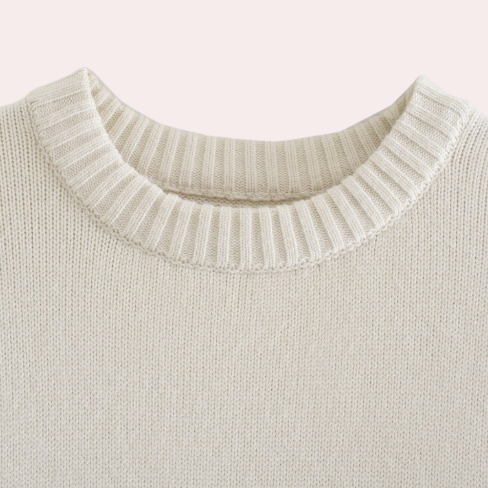 Beigefarbener Strickpullover aus Baumwolle, Rundhalsausschnitt, Damenmode, Herbstbekleidung.