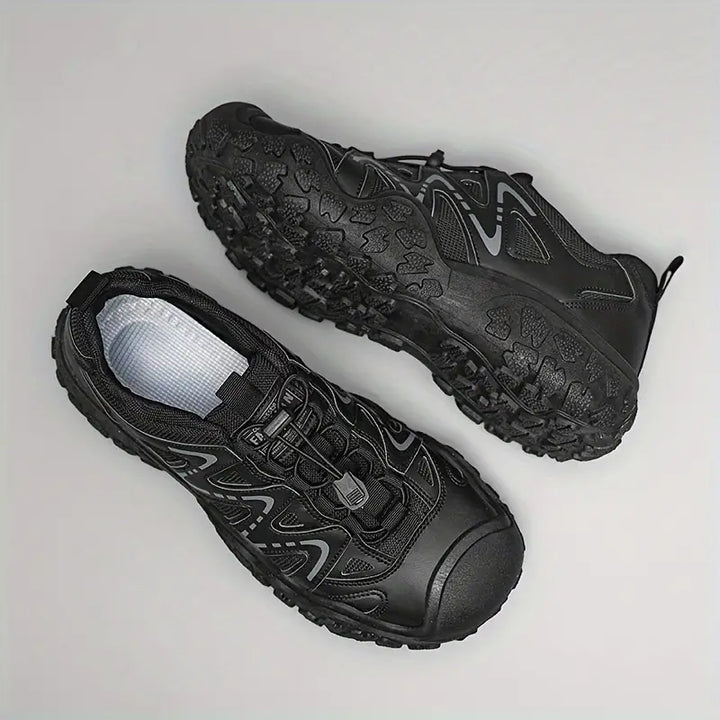 Schwarze Wanderschuhe, rutschfeste Sohle, Outdoor-Schuhe, Herren, robust, langlebig.