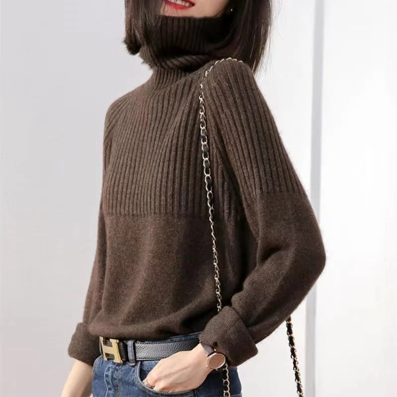 Damen Rollkragenpullover braun, Strick, langärmelig, modisch, Herbstmode, elegant.