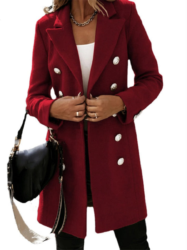 Damenmantel rot, zweireihig, Knöpfe, eleganter Wintermantel, Mode, Damenbekleidung, stilvoll.
