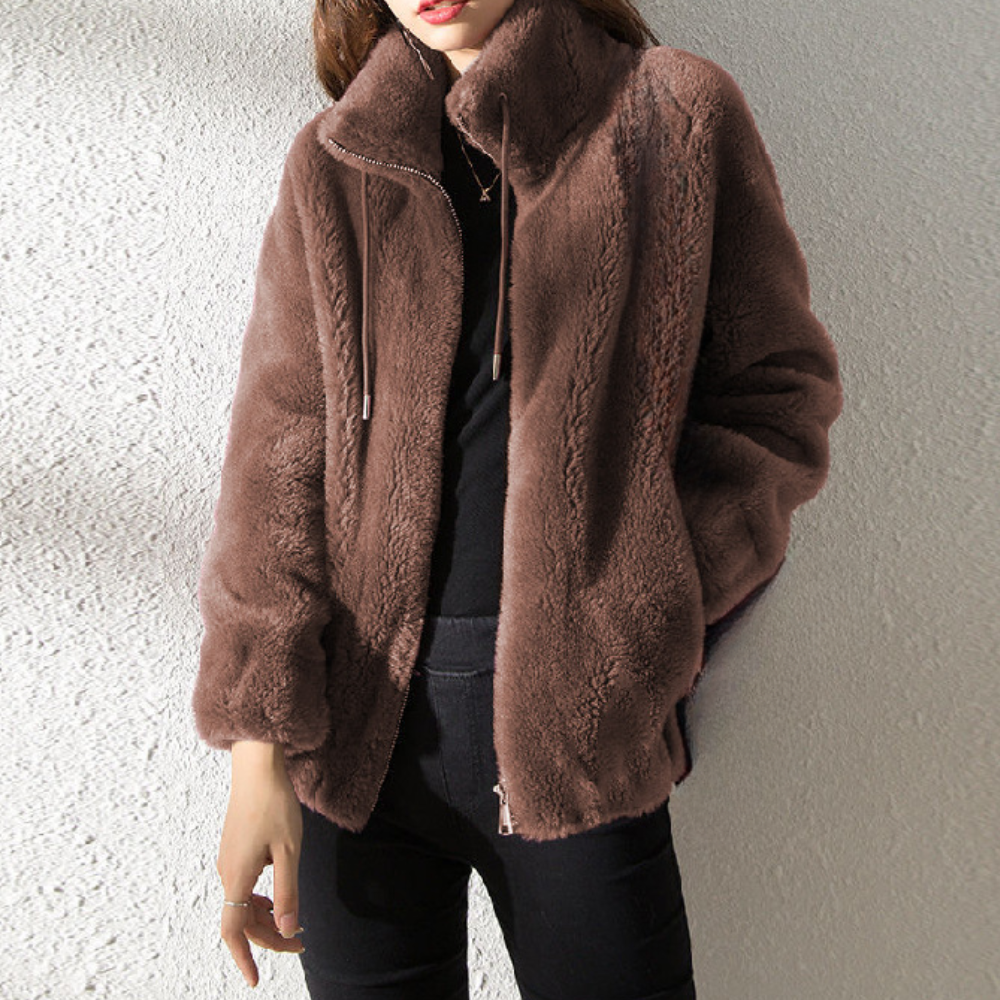 Damenjacke aus braunem Kunstfell, modisch, warm, Reißverschluss, Herbst-Winter-Bekleidung.