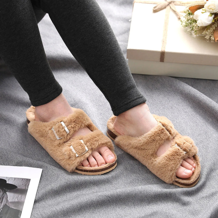 Damen Hausschuhe, beige, Kunstfell, Riemen, gemütlich, rutschfest, modisch, Geschenkbox.