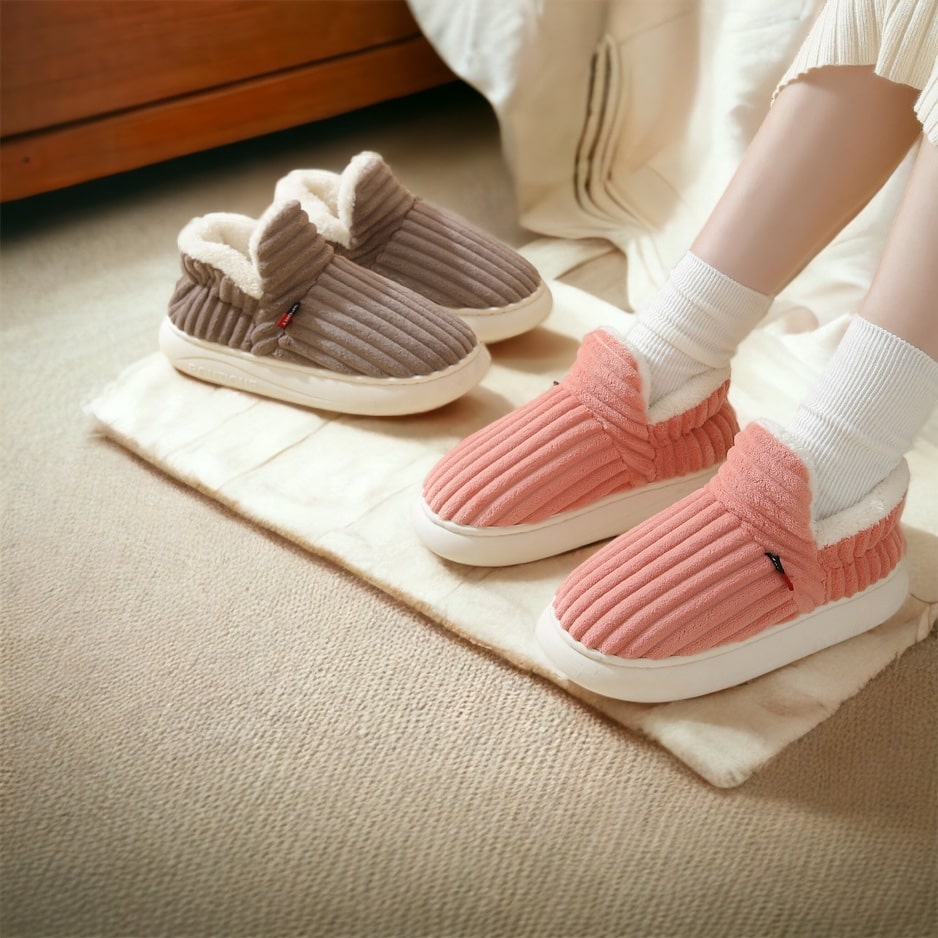 Damen Hausschuhe rosa und braun, Plüschfutter, rutschfeste Sohle, gemütlich, warm.