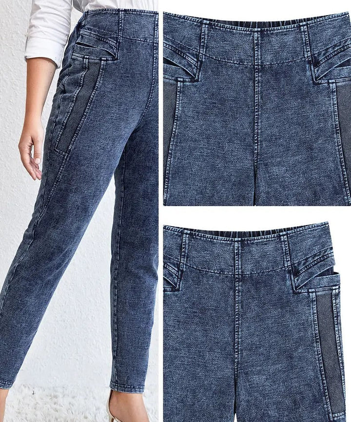 Damen-Jeans in Dunkelblau, elastisch, hoher Bund, seitliche Taschen, modisch, bequem.