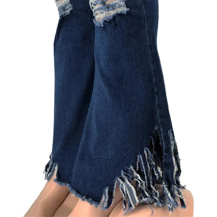 Dunkelblaue Schlagjeans mit Fransen, Damenmode, Vintage-Stil, Denim, zerrissen, lässig.