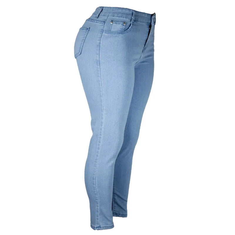 Hellblaue Damenjeans, Skinny Fit, Stretch-Denim, seitliche Ansicht.