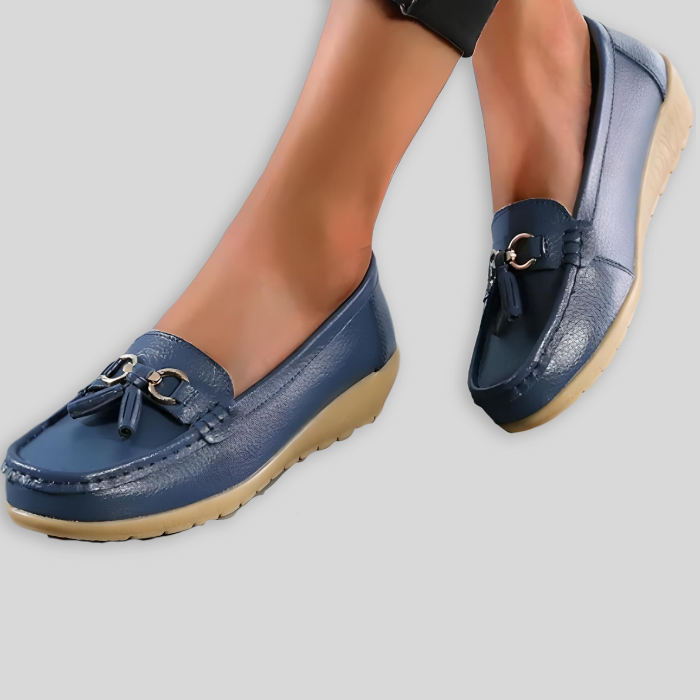 Blaue Damen-Mokassins aus Leder mit Quasten, bequeme Freizeitschuhe.